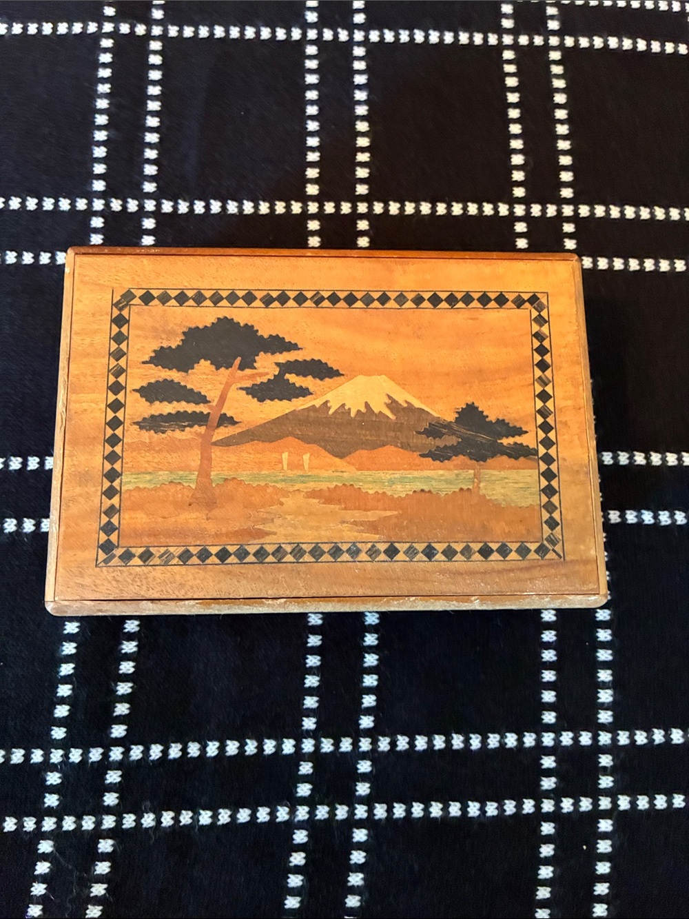 Japanese Puzzle Box Wooden Decorative Storage Box with Landscape & Floral Inlay